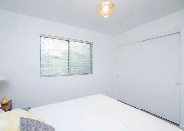 Stylish - Rates Now!