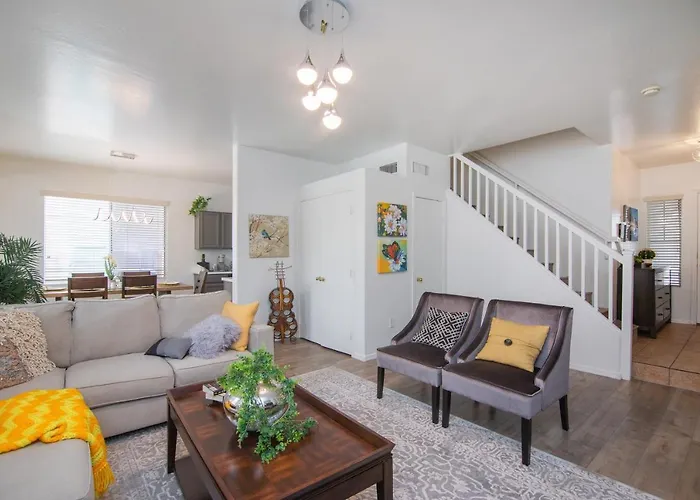 Stylish - Rates Now! * Phoenix